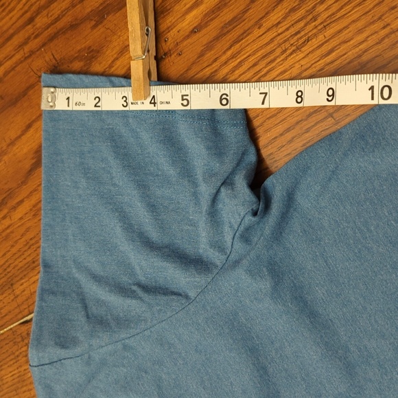 Men's Ralph Lauren V-Neck T-Shirt - Picture 3 of 9